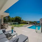New Luxury 