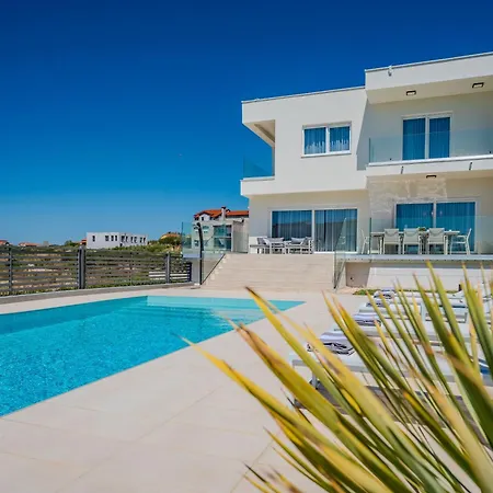 Villa New Luxury 